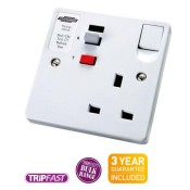 Timeguard (TFP02WL) Tripfast RCD Single White Latching Socket